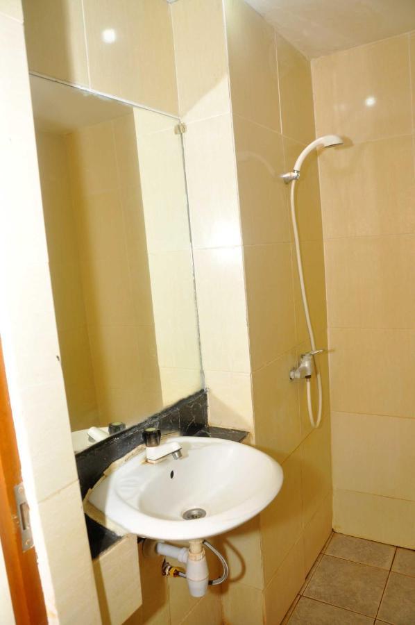 Ams Penthouse Hotel Jakarta Luaran gambar