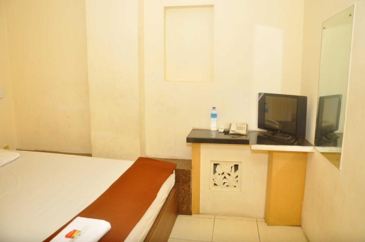 Ams Penthouse Hotel Jakarta Luaran gambar