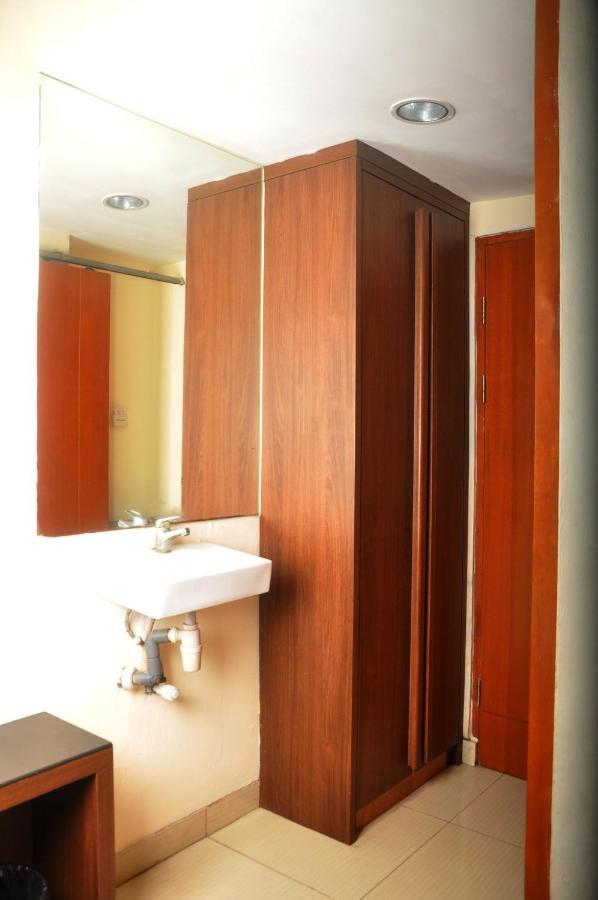 Ams Penthouse Hotel Jakarta Luaran gambar