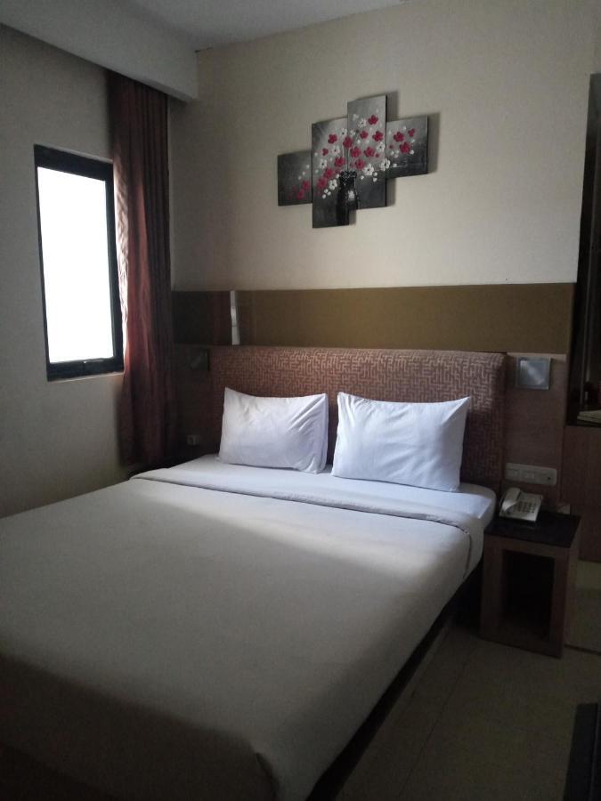 Ams Penthouse Hotel Jakarta Luaran gambar