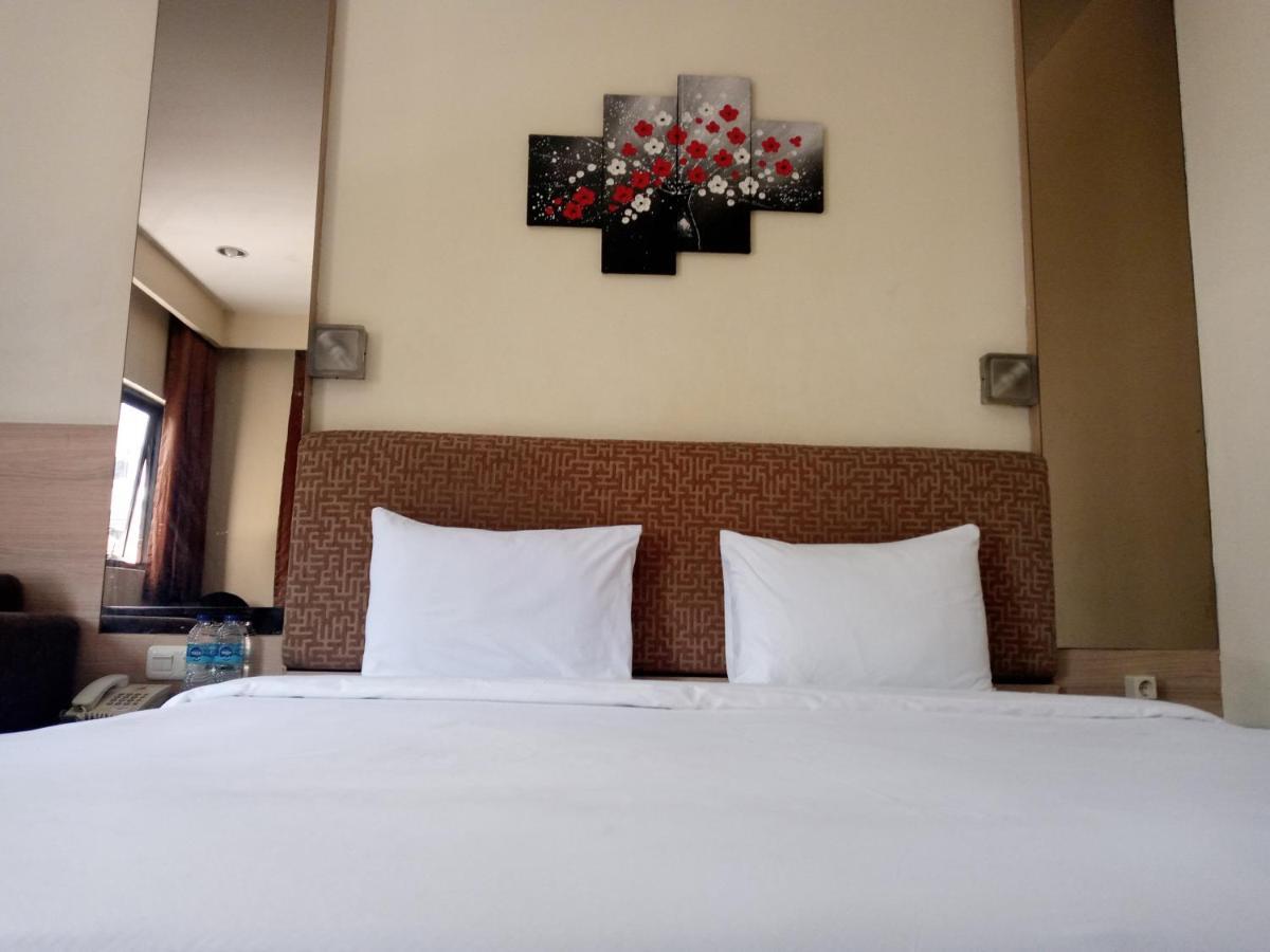 Ams Penthouse Hotel Jakarta Luaran gambar